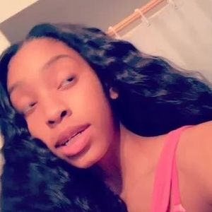 Meet your Posher, Fatima